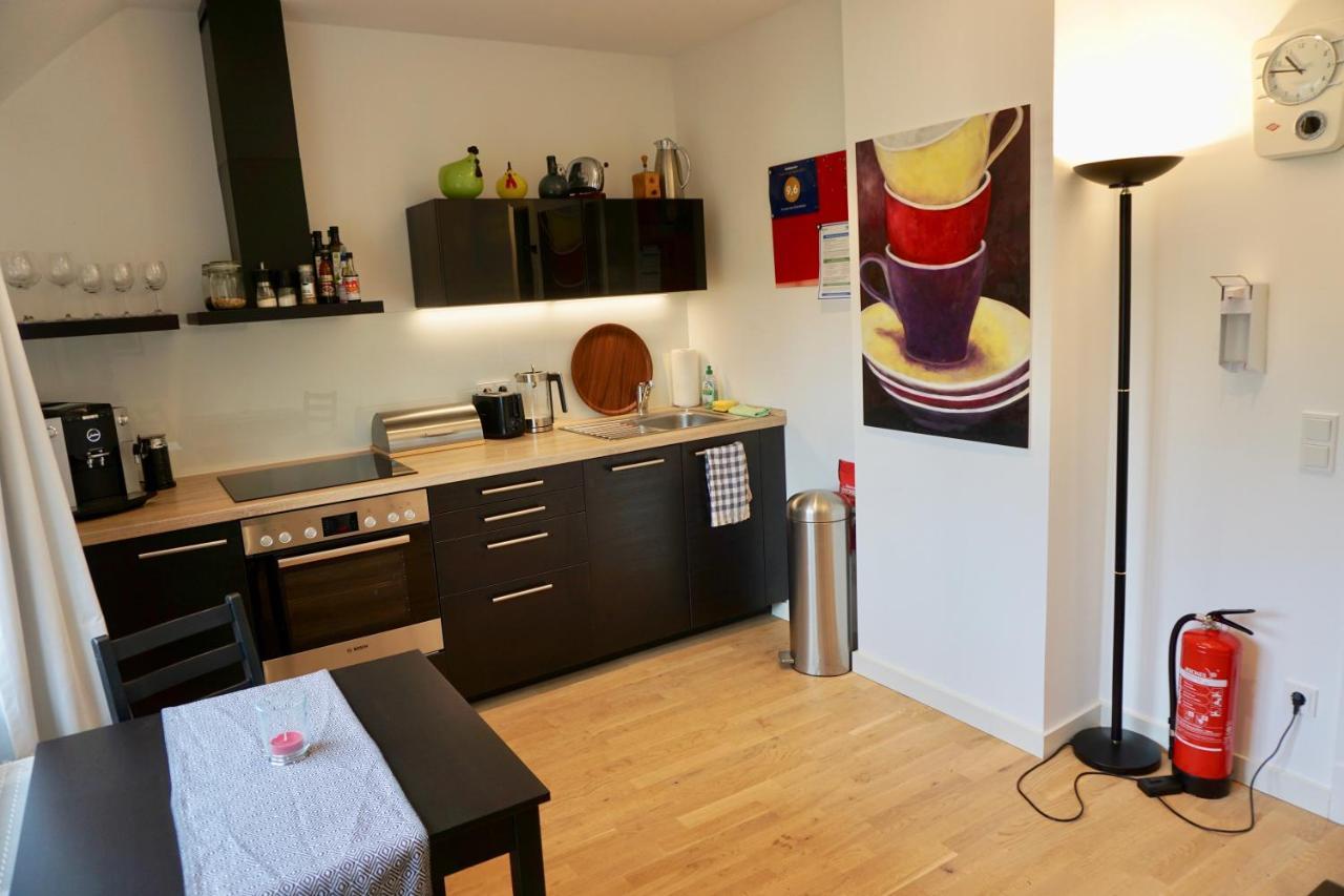 Privatzimmer Schoenfelder Düsseldorf Buitenkant foto